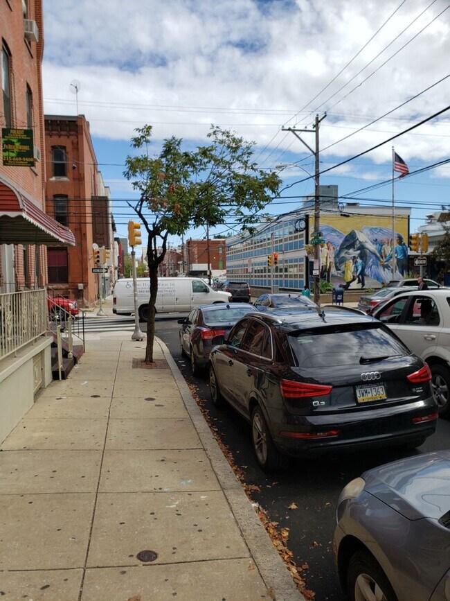 Building Photo - Newly Renovated Temple Student Housing
