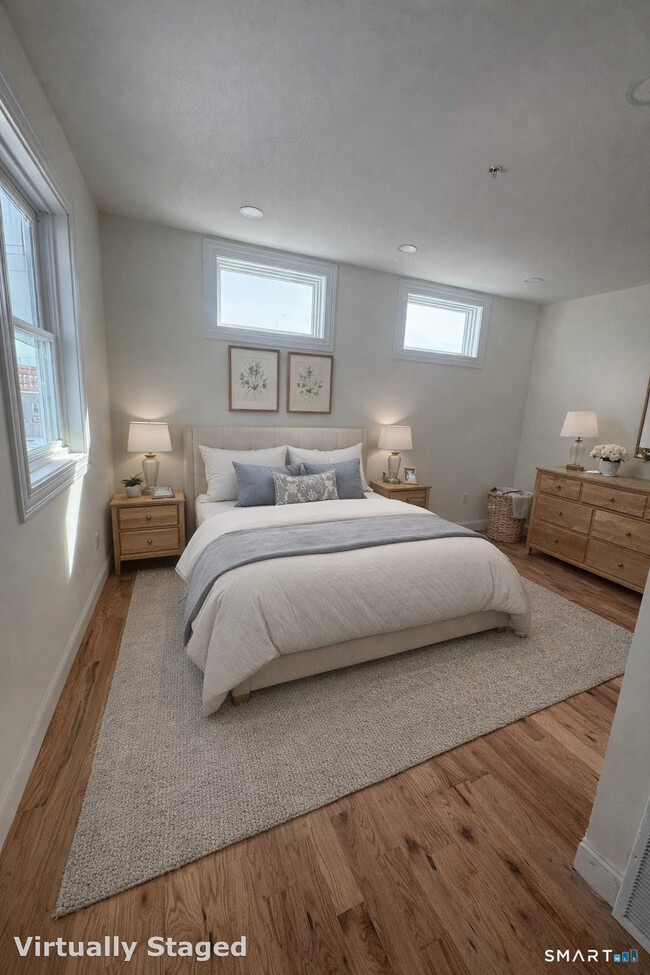 Building Photo - 157 Green St