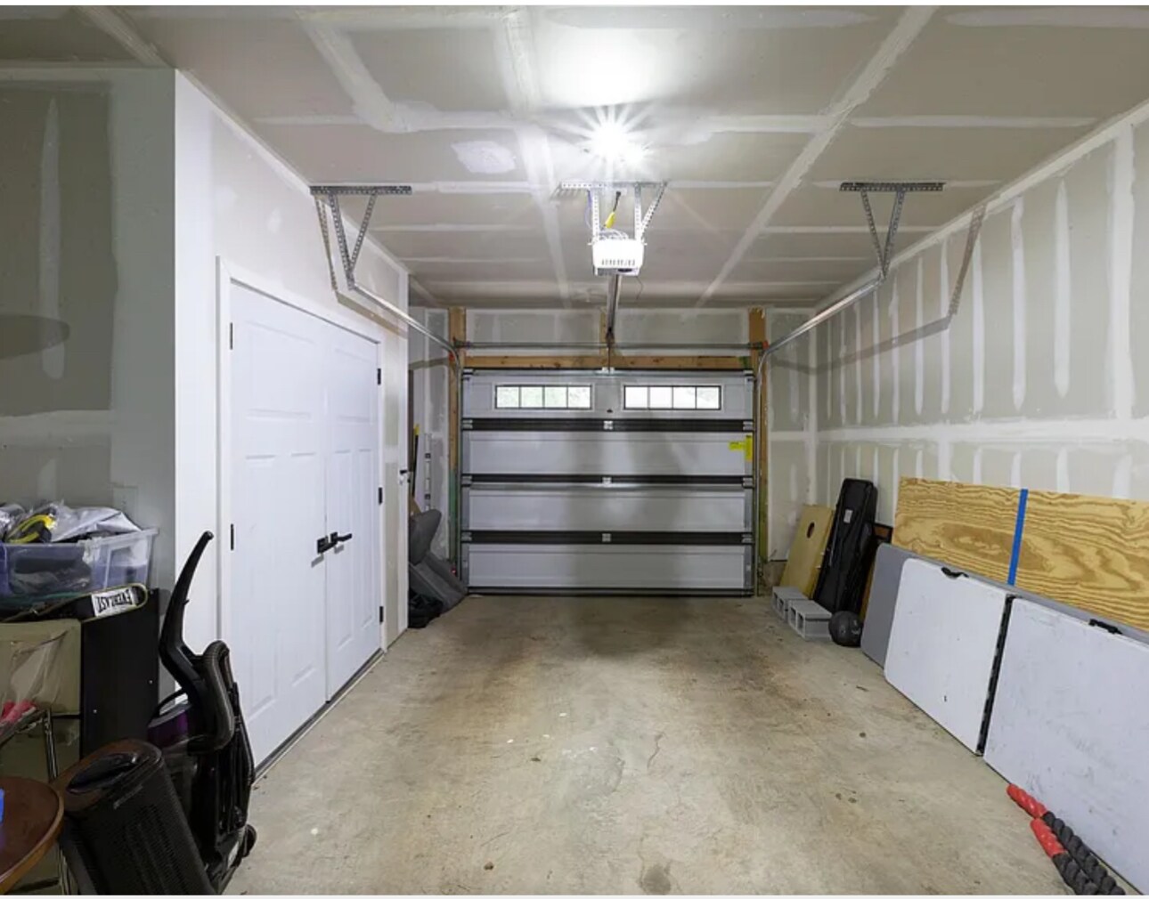 Easy accrss door to house and easy exit. - 314 Music Hall Way