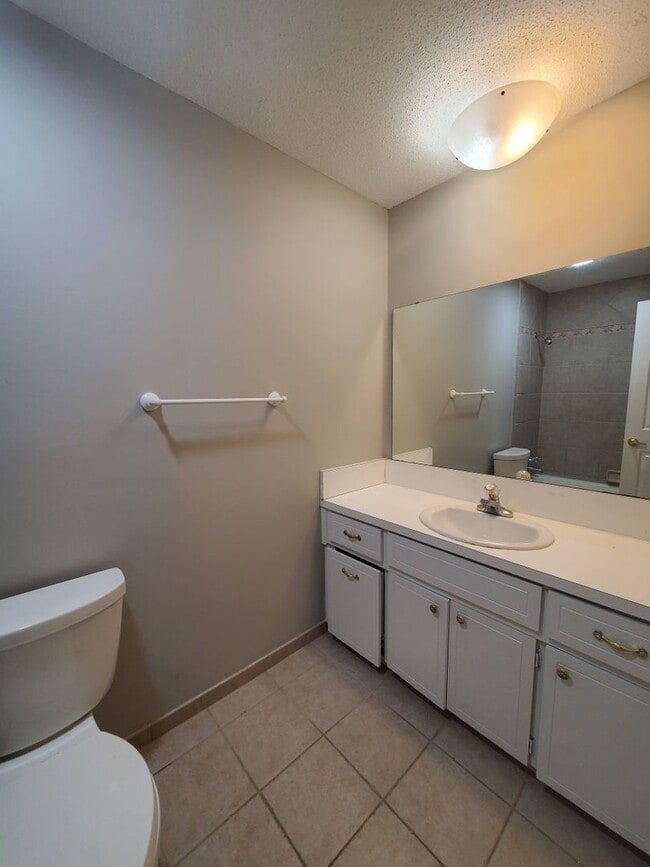 Building Photo - Your Perfect Rental Home in Valdosta, GA