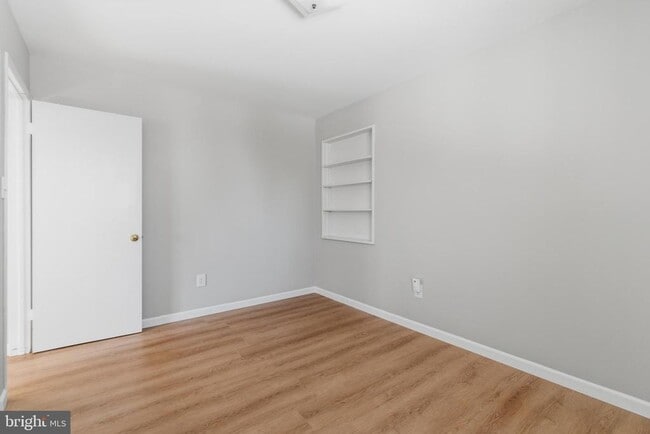 Building Photo - 1813 Olmstead Dr