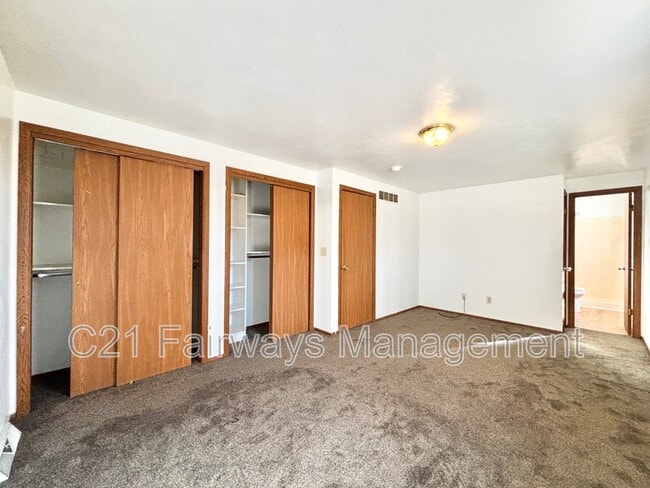 Building Photo - 616 Sandy Hill Rd