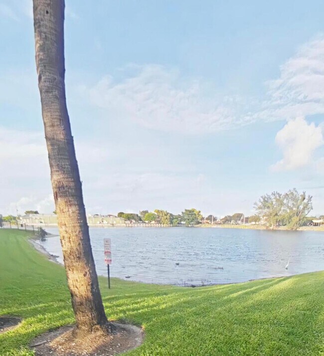 Building Photo - 1087 NW 33rd Manor