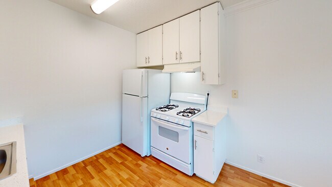 Building Photo - 998 Ignacio Blvd