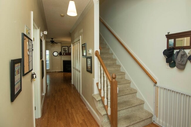 Building Photo - 1218 Shadowbark Ct