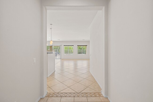 Building Photo - 5658 S Morning Shadows Dr