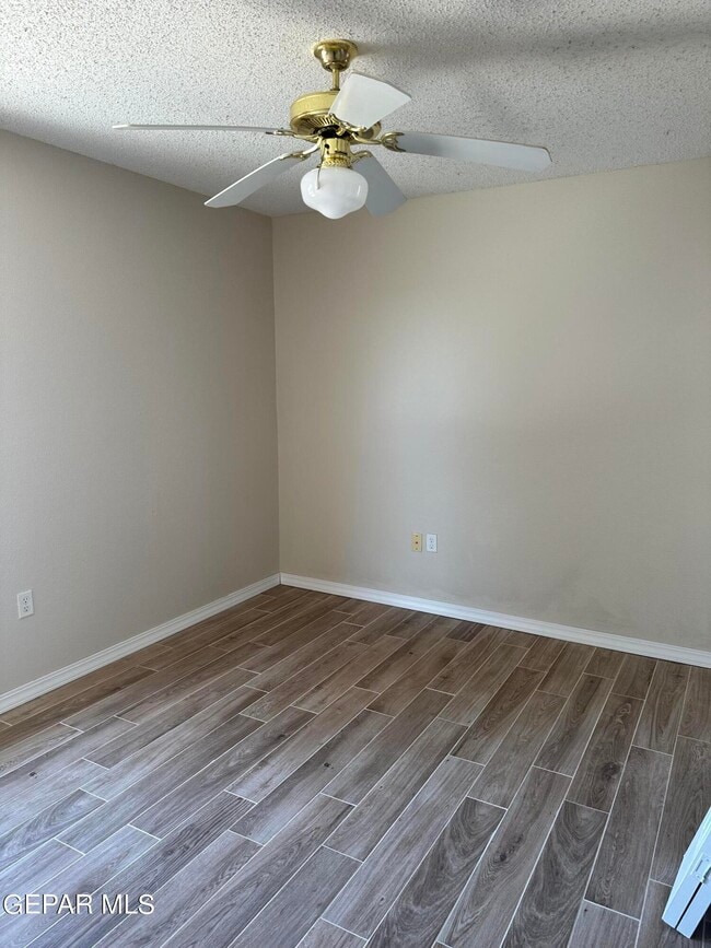 Building Photo - 6228 Antelope Ct