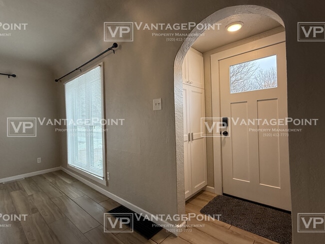 Building Photo - 1342 12th Ave