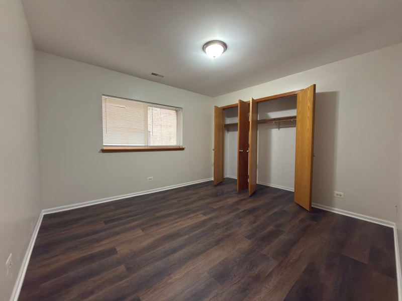 Building Photo - 6812 S East End Ave