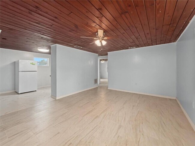 Building Photo - 2848 Harwood St