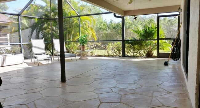 Building Photo - 8963 Old Pine Way