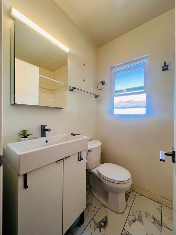 Building Photo - 5525 Harold Way