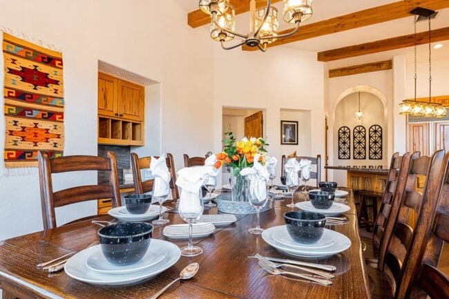 Building Photo - Breathtaking Luxury Home Basking in Sedona...