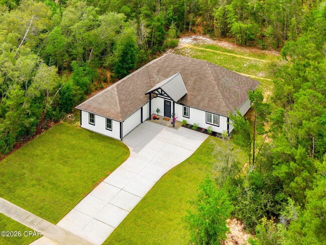 Building Photo - 114 Lake Merial Trail