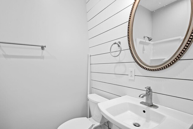 Building Photo - Luxury Living on the River — Your Dream Home Awaits