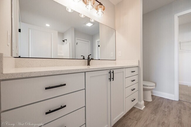 Building Photo - 2217 Concord Dr