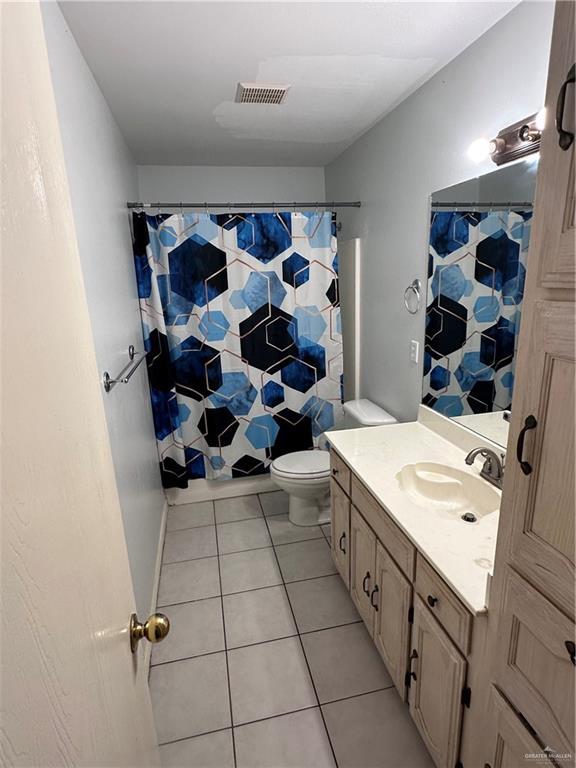 Building Photo - 9 Amapola St