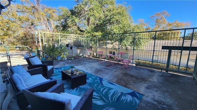 Building Photo - 2594 Front St