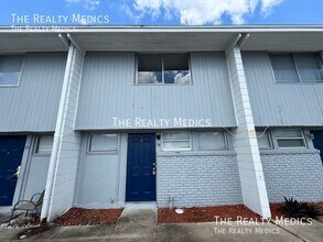 Building Photo - 1010 N Fiske Blvd