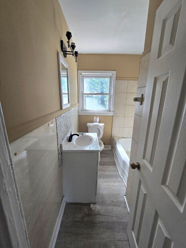 Building Photo - 336 Crosby Cir