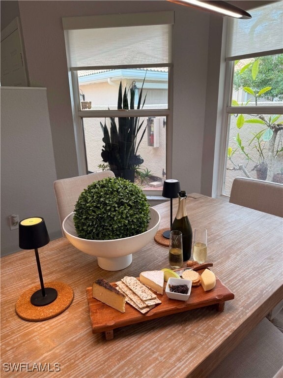 Building Photo - 337 Emerald Bay Cir