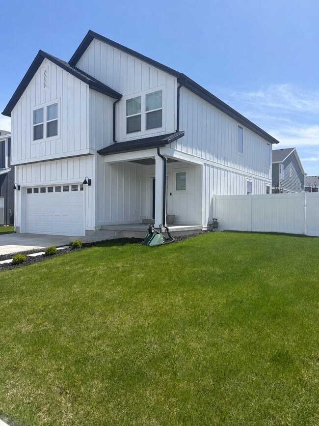 Building Photo - 3885 W 560 N