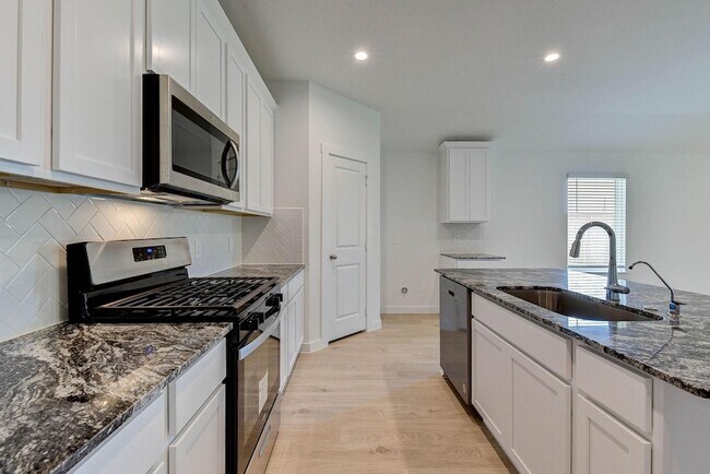 Building Photo - 7802 Bel Fiore Dr