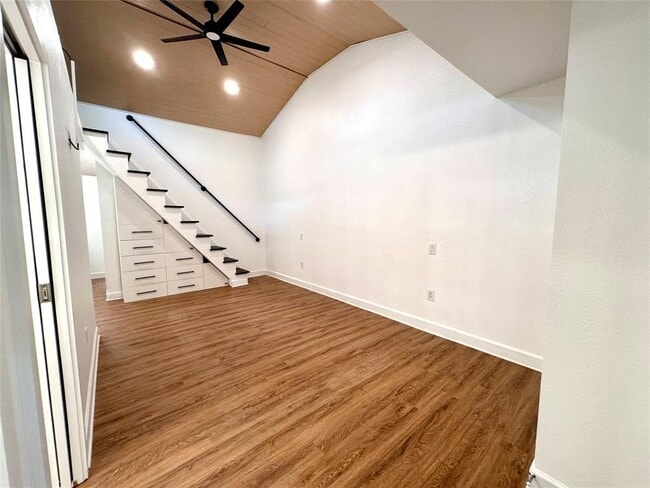 Building Photo - 6011 Nuckols Crossing Rd