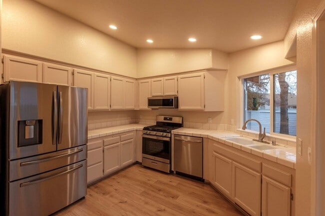 Building Photo - BEAUTIFULLY UPDATED CRYSTAL LAKES HOME WITH PRIVATE BACKYARD, RESORT-STYLE AMENITIES & PRIME SOUT...