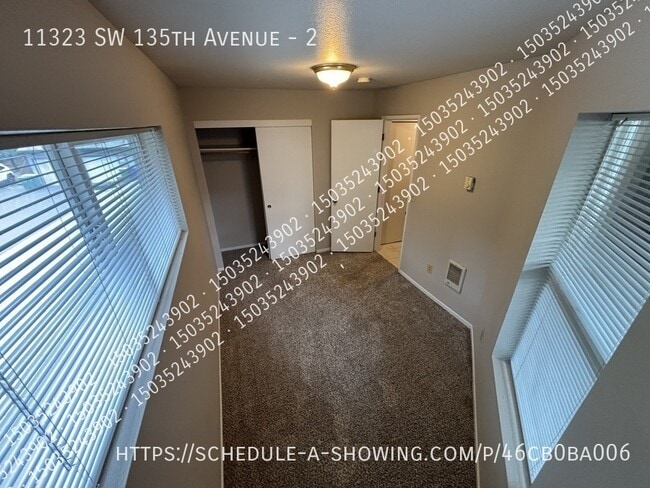 Building Photo - 11323 SW 135th Ave