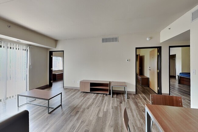 Building Photo - 215 Stanton Ave