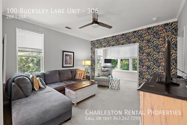 Building Photo - 100 Bucksley Ln