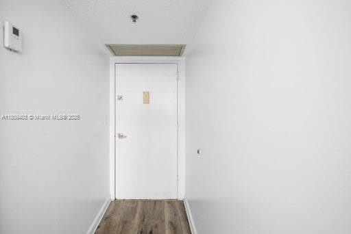 Building Photo - 20505 E Country Club Dr