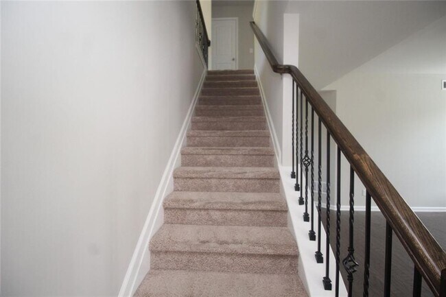 Building Photo - 4086 Water Mill Dr