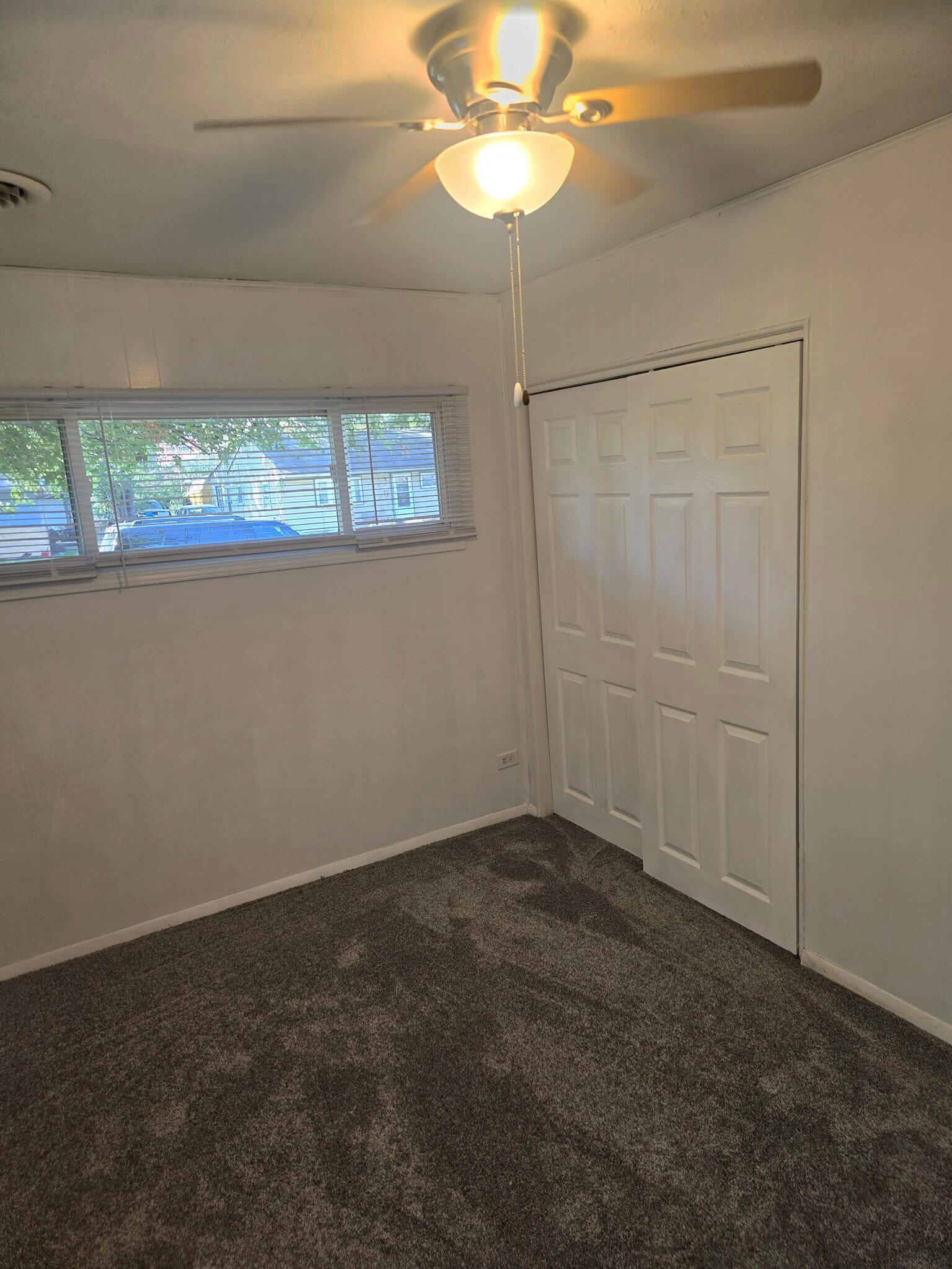 Building Photo - 2618 Horton Dr