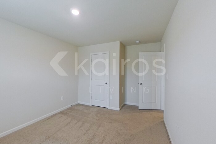 Building Photo - 1138 Freedom Pkwy