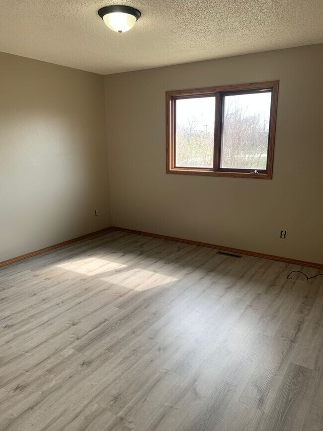 Building Photo - ponca-t