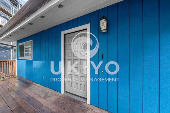 Building Photo - 8655 Skyline Blvd