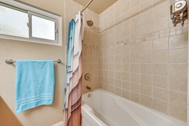 Building Photo - 1519 Via Hacienda