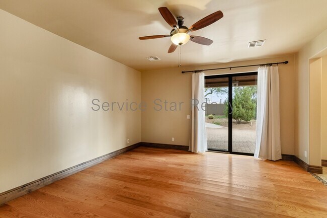 Building Photo - 6540 E Wildcat Dr