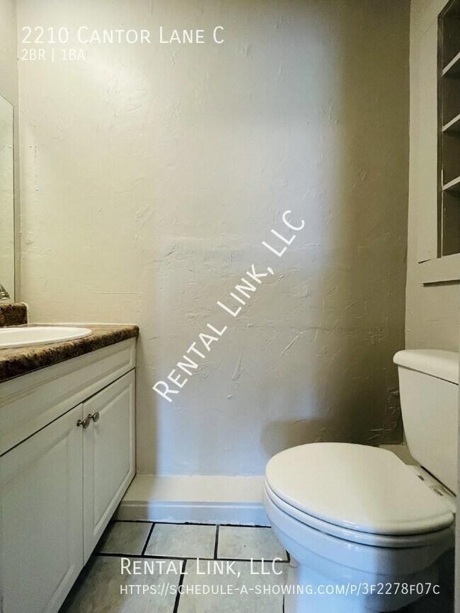 Building Photo - Suncoast Estimate 2 Bedroom For Rent In 4-...