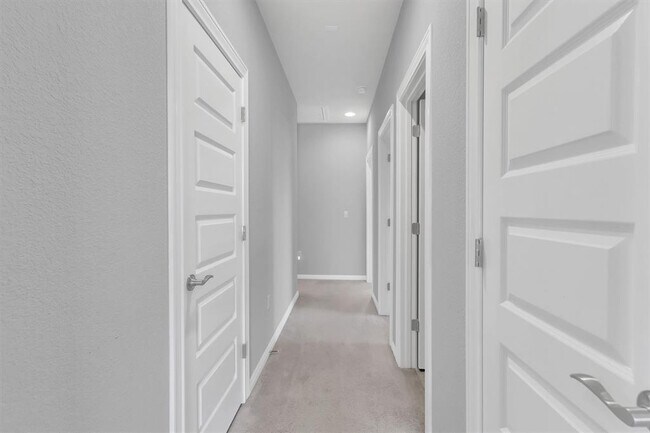 Building Photo - 16321 Horse Trap Ln