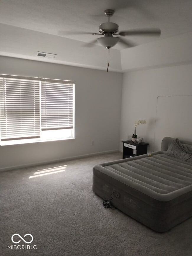 Building Photo - 1223 Saticoy Ct