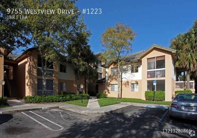 Building Photo - 9755 Westview Dr