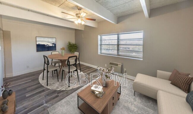 Building Photo - 2601 York Ave