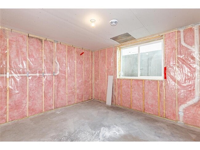 Building Photo - 4743 32nd St S