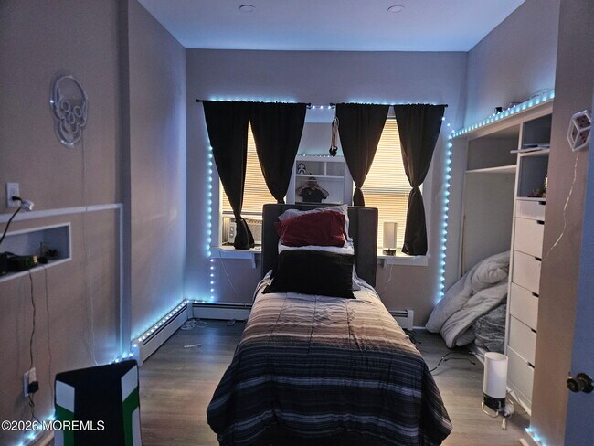 Building Photo - 11 Washington St