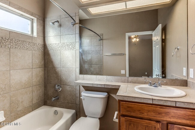 Building Photo - 5819 Redstone Rim Dr