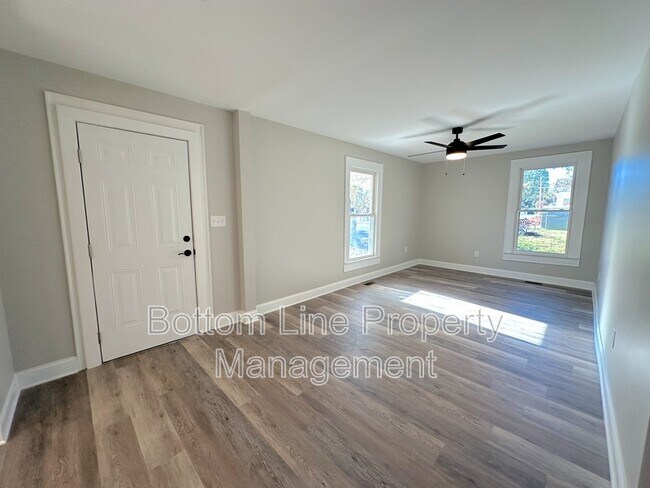 Building Photo - 51 Ashlyn Dr SE