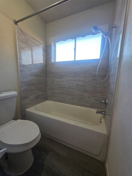 Building Photo - 11119 Sageburrow Dr